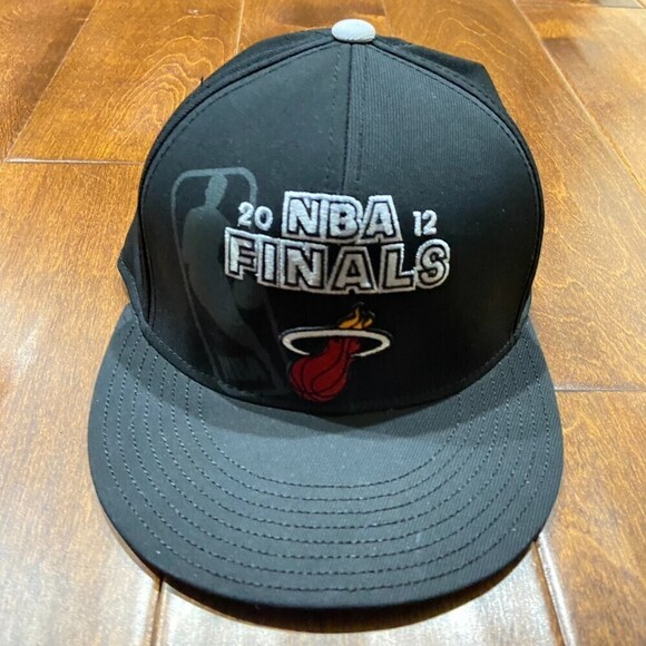 Adidas 2012 NBA Finals Miami Heat Basketball Fitted Cap One Size Flex - Picture 5 of 5